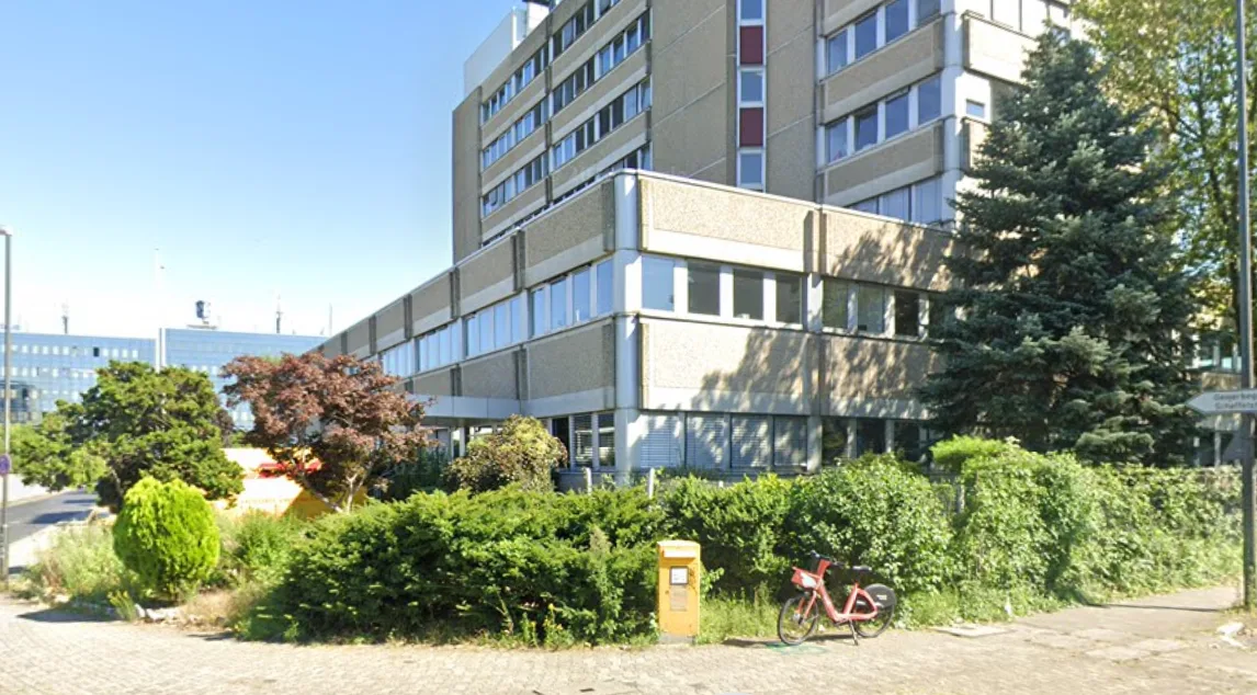 PremiumFix Standort in Düsseldorf — Buerogebaeude am Vogelsanger Weg